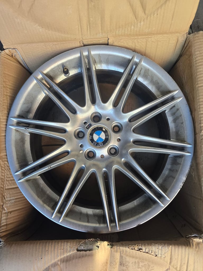 BMW Alloys 19" 