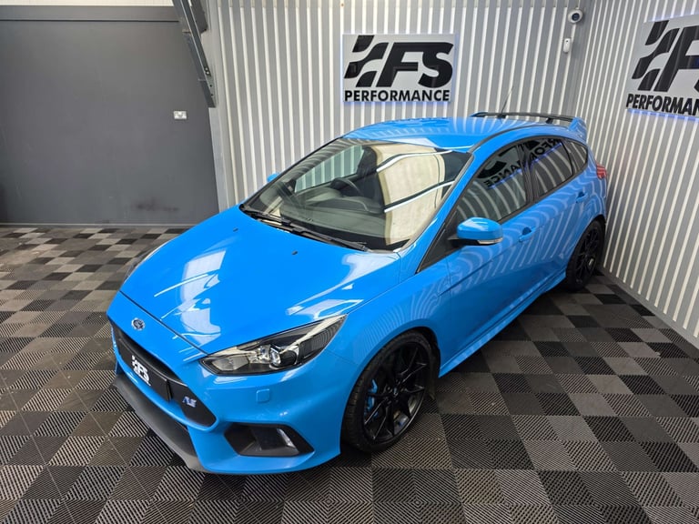 2017 Ford Focus 2.3T EcoBoost RS Hatchback 5dr Petrol Manual AWD Euro 6 (s/s) (350 ps) Hatchback ...