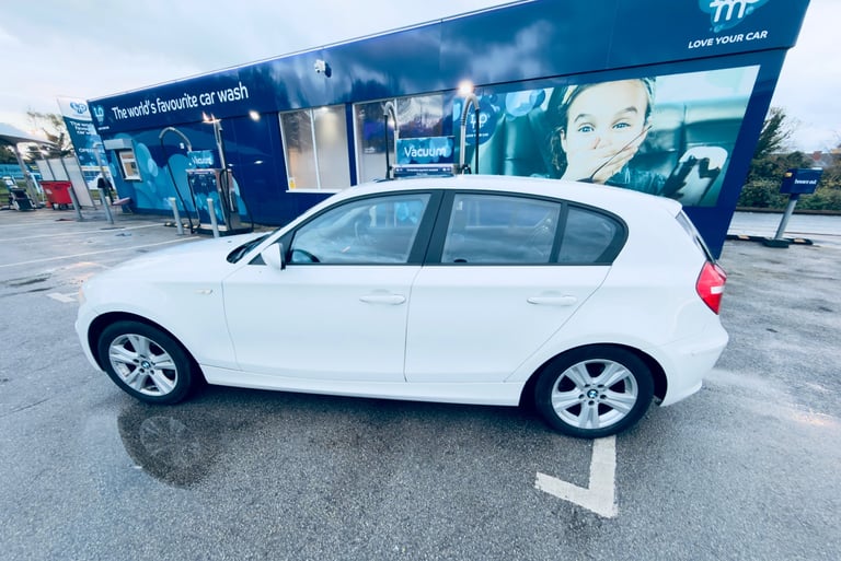 BMW, 1 SERIES, Hatchback, 2007, Manual, 1995 (cc), 5 doors