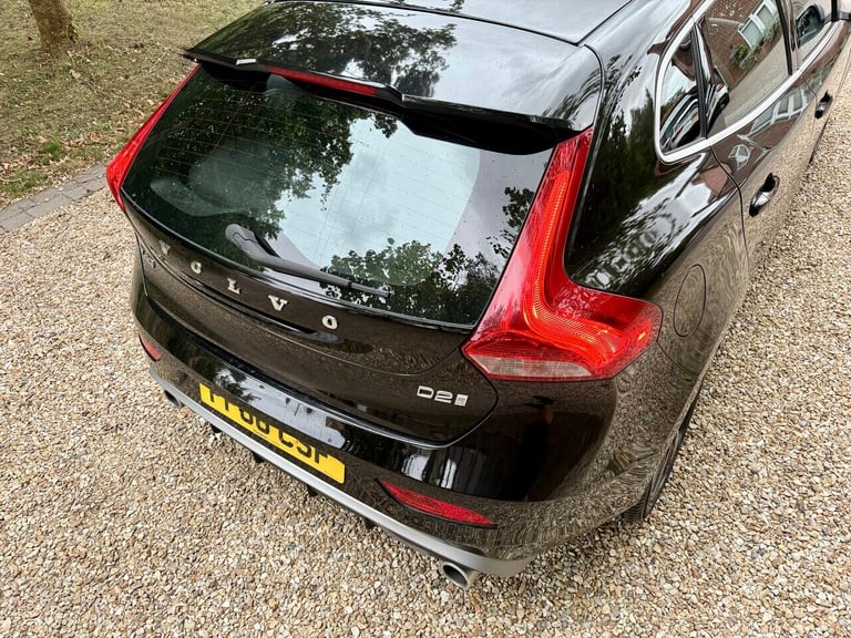 2016 Volvo V40 2.0 V40 R-design D2 5dr Hatchback Diesel Manual