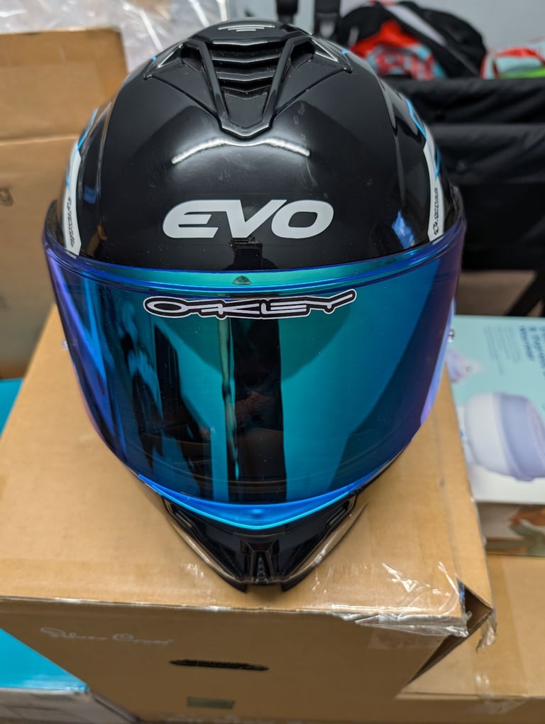 Helmet for sale .... Good condition 