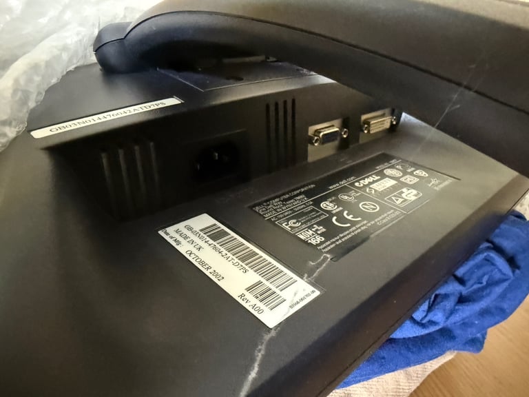 image for Dell 14 inches monitor 