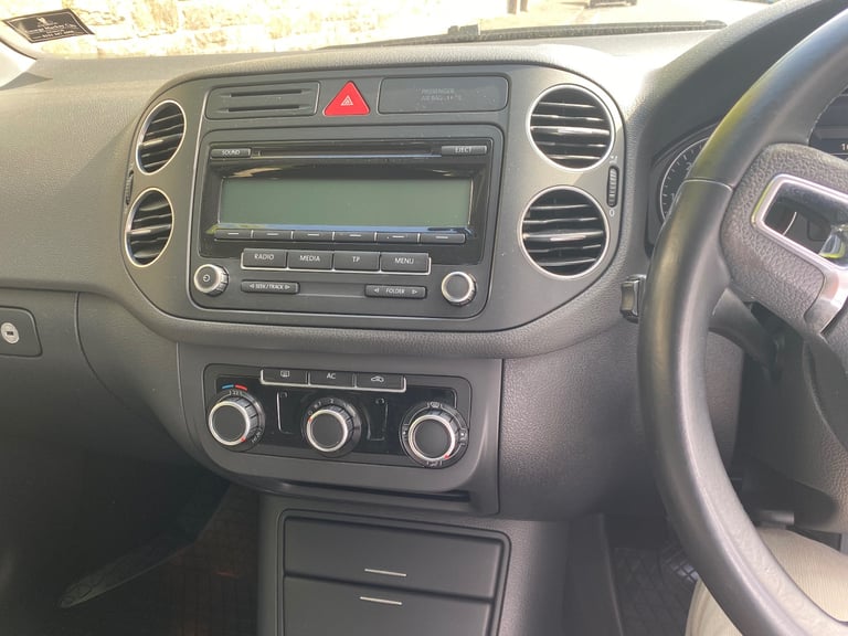 Volkswagen, GOLF PLUS, Hatchback, 2010, Manual, 1598 (cc), 5 doors