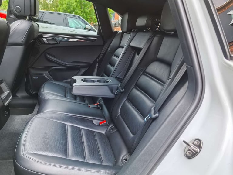 2015 Porsche Macan 3.0 Macan S D Semi-Auto 4WD 5dr SUV Diesel Automatic