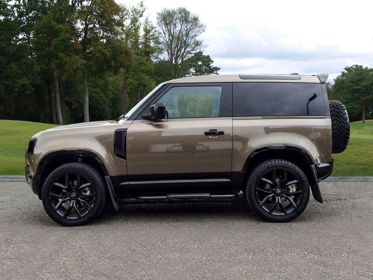 2024 Land Rover Defender 90 3.0 D250 MHEV Hard Top SUV Auto 4WD SWB Euro 6 (s/s) 3dr PANEL VAN Di...