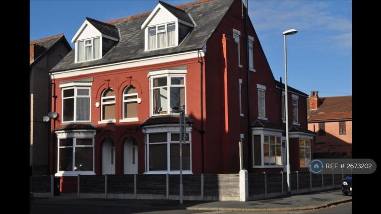 7 bedroom house in Curzon Avenue, Manchester, M14 (7 bed) (#2673202)