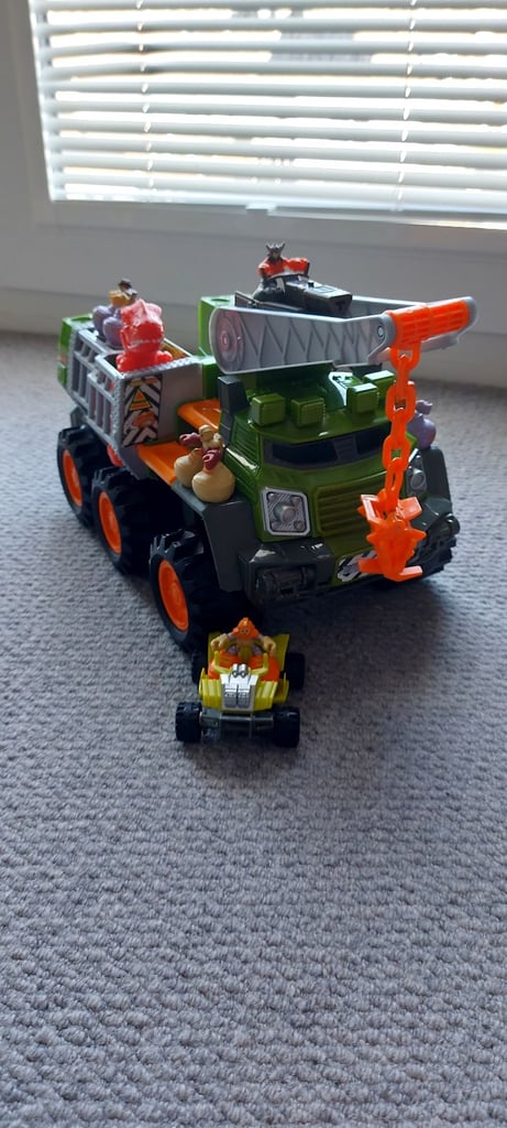 Big boots figures and truck play set.