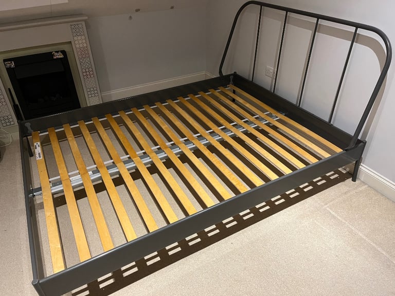 King size bed for Sale in Surrey | Double Beds & Bed Frames | Gumtree