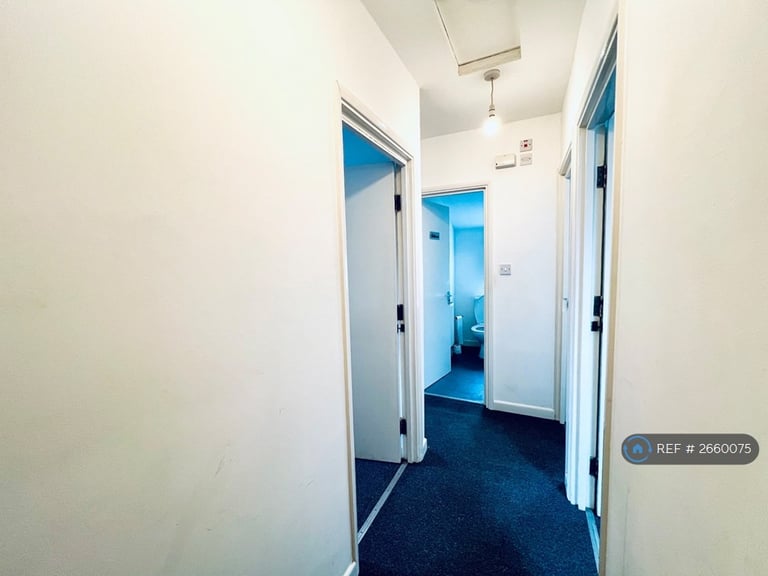 5 bedroom house in Oxford Street, Leamington Spa, CV32 (5 bed) (#2660075)