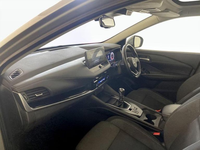 2022 Nissan Qashqai 1.3 DIG-T MHEV N-Connecta Euro 6 (s/s) 5dr Manual SUV Hybrid Manual