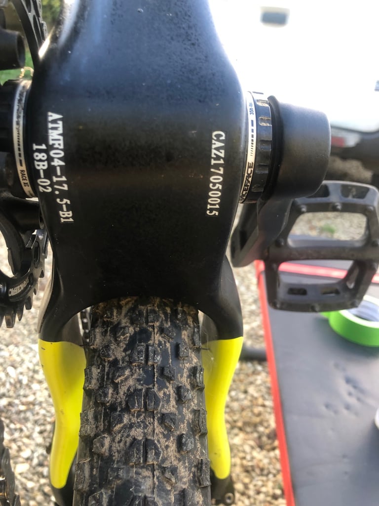 Whyte 29C carbon cross country mountain bike