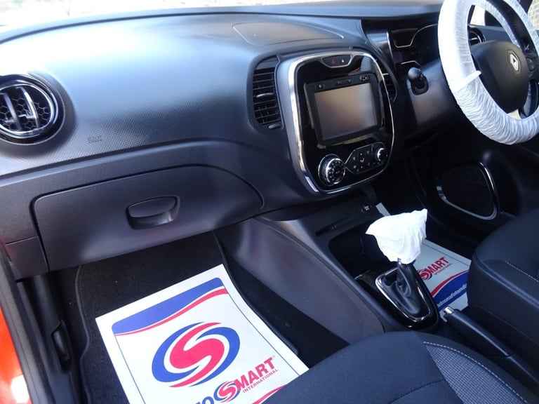 Renault Captur 1.5 dCi 90 Dynamique S Nav 5dr Automatic **ONLY 24000 MILES**