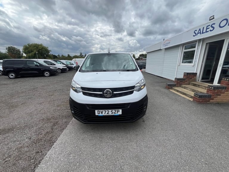 2022 72 VAUXHALL VIVARO 1.5 TURBO D 2900 DYNAMIC PANEL VAN 6DR DIESEL MANUAL L2 