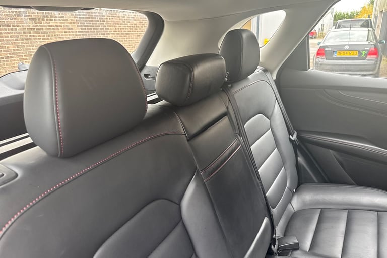 2024 MG MG HS 103407 Hatchback Automatic