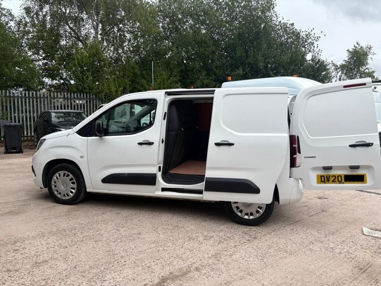2020 Vauxhall Combo 1.6 Turbo D 2300 Sportive Panel Van 4dr Diesel Manual L1 H1 Euro 6 (s/s) (1 P...