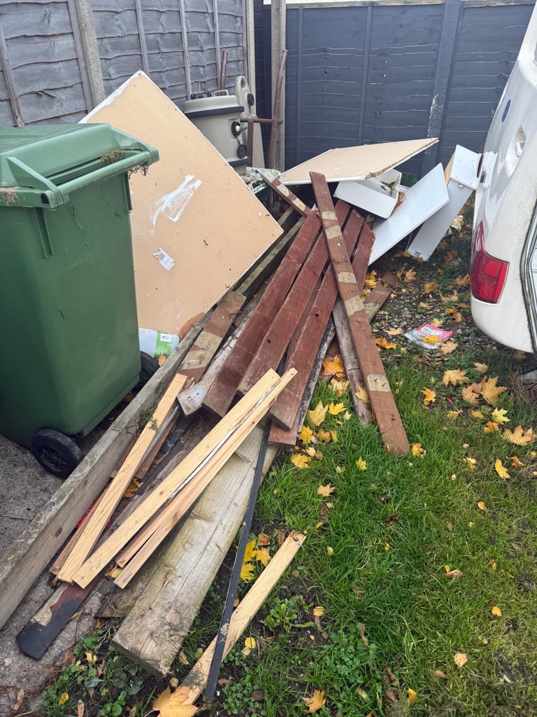 Free fire wood ideal for bonfire night 