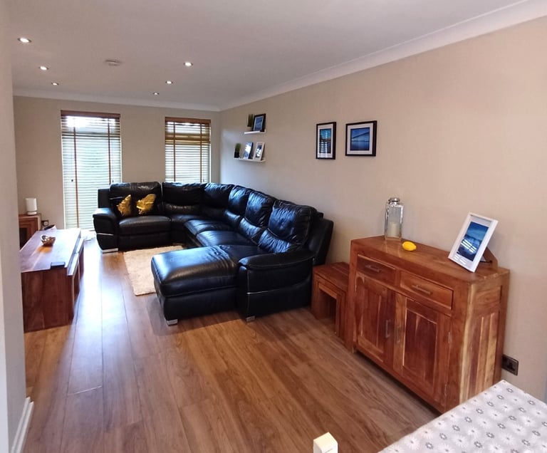 image for 3 bedroom house in Braid Green, Livingston, West Lothian, EH54 8PN