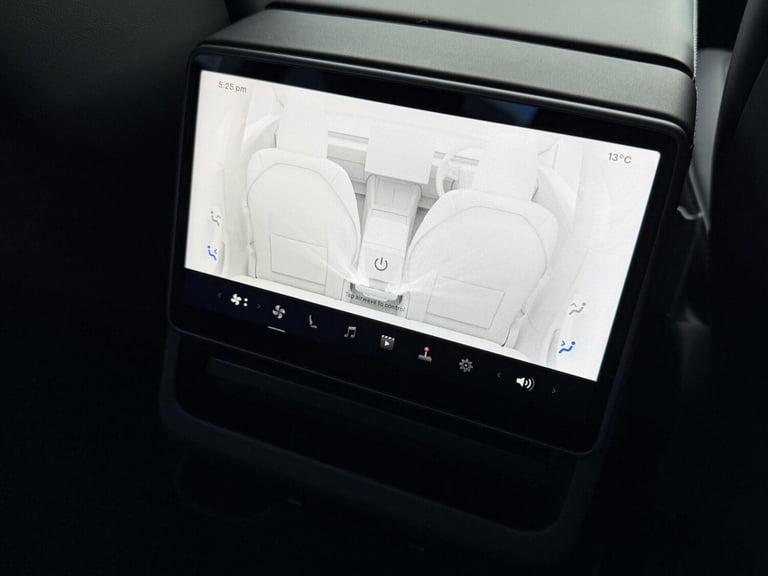 2024 Tesla Model 3 (Dual Motor) Long Range Saloon 4dr Electric Auto 4WDE (306 ps) Saloon Electric...