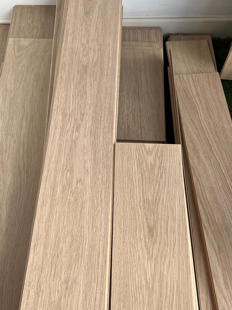Light Oak Laminate Flooring - Your Offer!