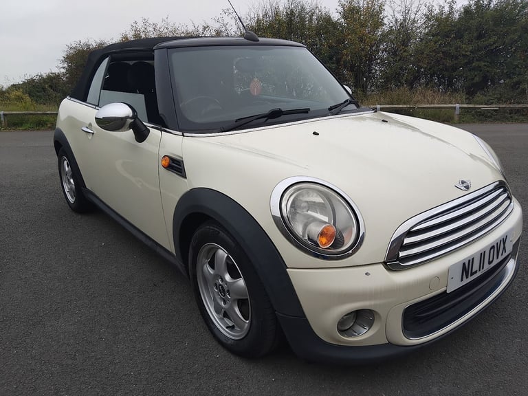 image for Mini, CONVERTIBLE, Convertible, 2011, Manual, 1598 (cc), 2 doors