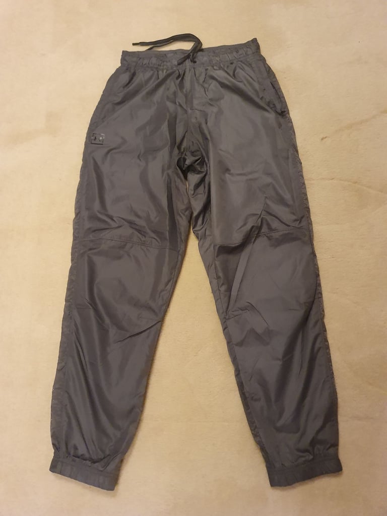 Under Armour track bottoms Men's Medium Grey