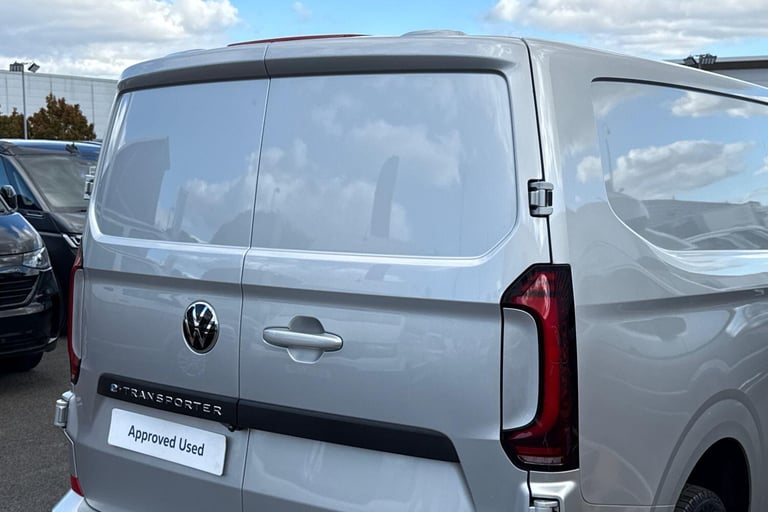 2025 Volkswagen Transporter 160kW 65kWh Commerce Pro Van Auto Van Automatic