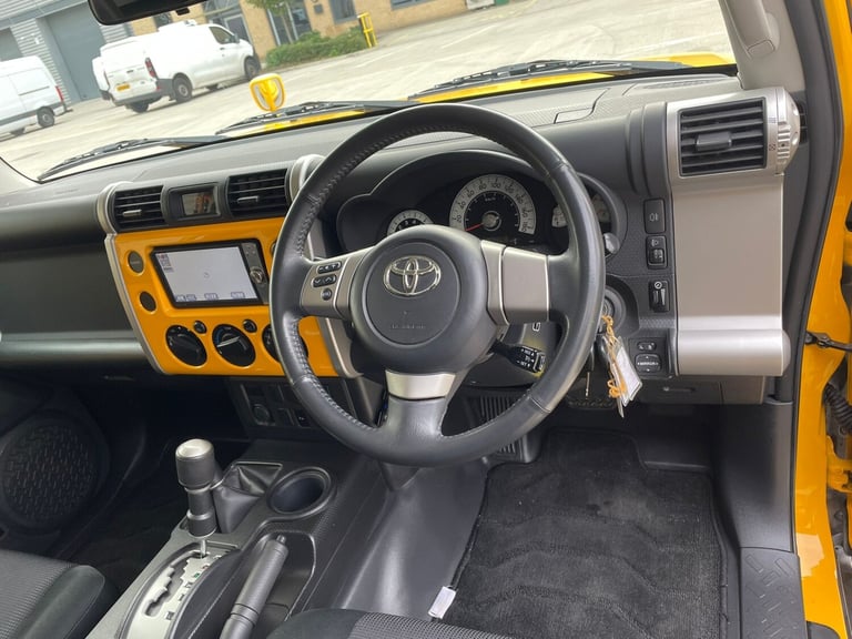 2011 Toyota FJ Cruiser FJ CRUISER FJ40 LANDCRUISER AMAZON COLORADO  4x4 Petrol Automatic