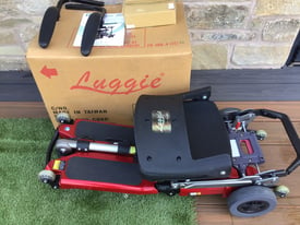 LUGGIE FOLDING MOBILITY SCOOTER,FREE DELIVERY, EXCELLENT CONDITION 