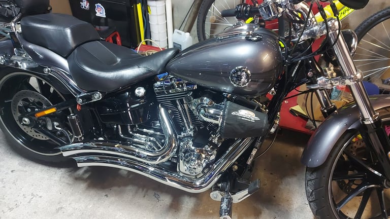 Harley-Davidson, SOFTAIL BREAKOUT, 2015, 1690 (cc)