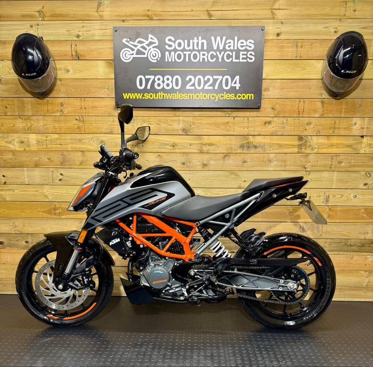 KTM 125 Duke / 2021 model / only 7.5k miles 