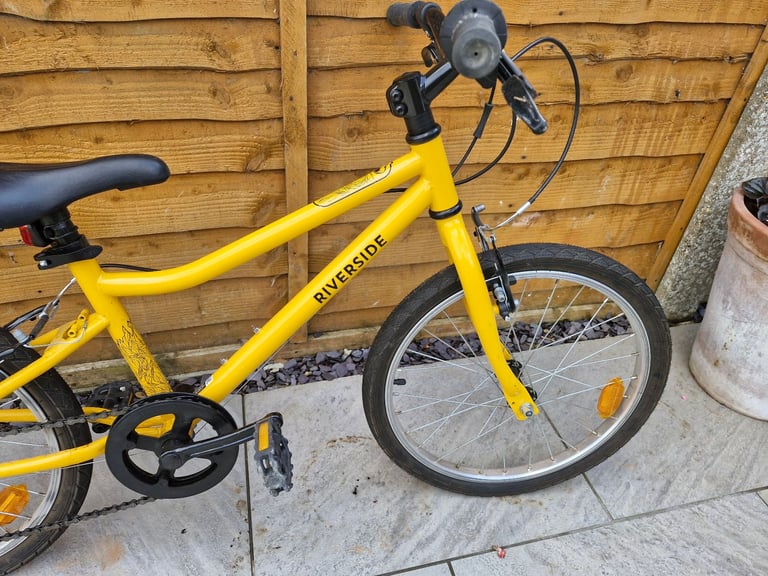 Childs Bike Age 4-8