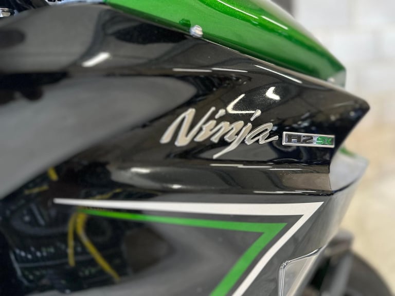 Stunning One Owner 2023/23 Kawasaki Ninja H2 SX Motorcycle 