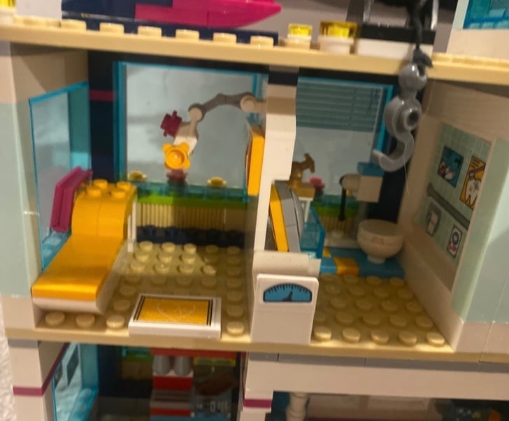 Lego Friends Heartlake Hospital 