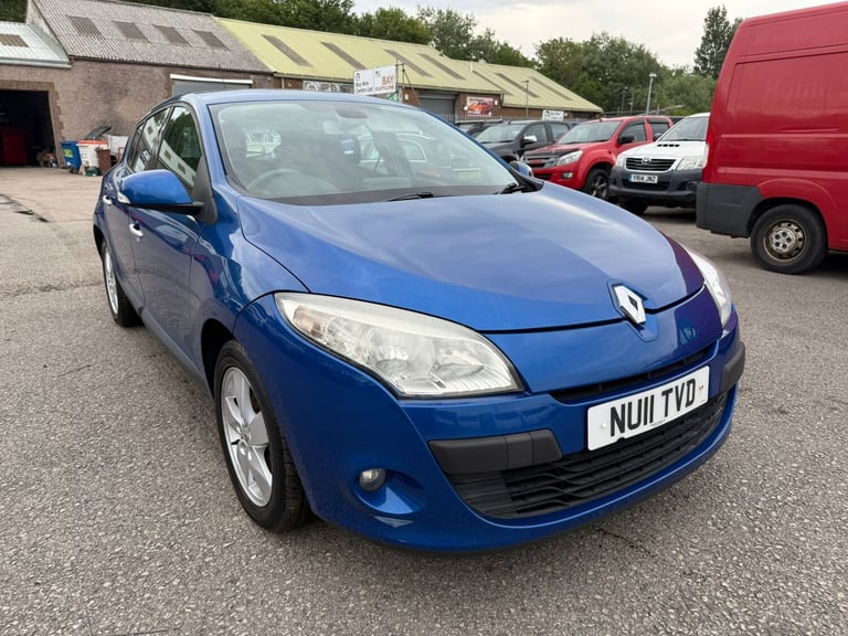 2011 RENAULT MEGANE 1.6 16V DYNAMIQUE TOMTOM - ECONOMICAL - PX WELCOME