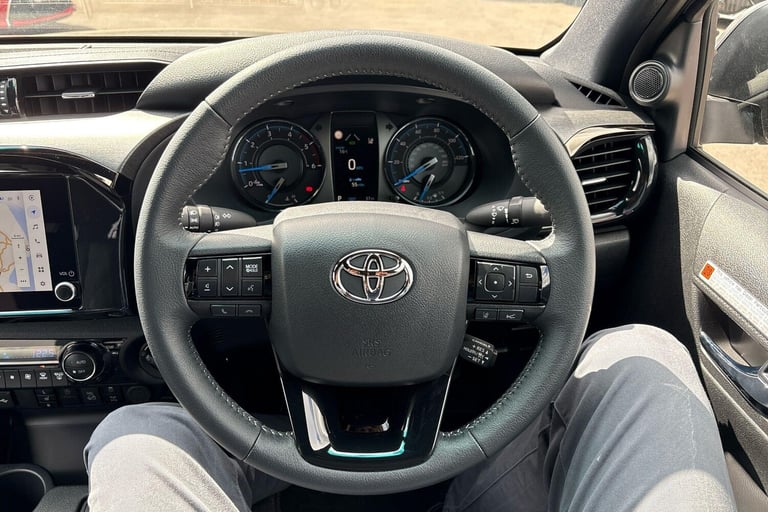 2025 Toyota Hilux Invincible X D/Cab Pick Up 2.8 Hybrid 48V Auto PICK UP DIESEL Automatic