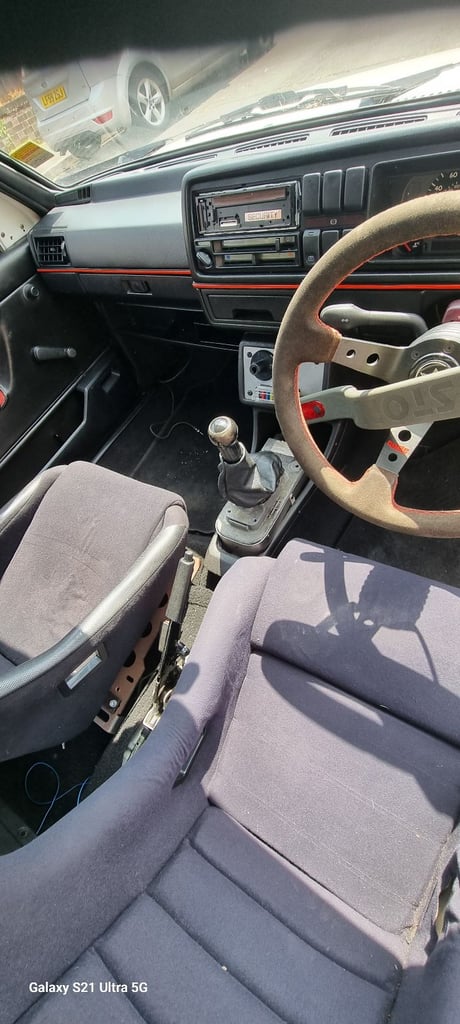 Volkswagen, GOLF, 1985, Manual, 1898 (cc)