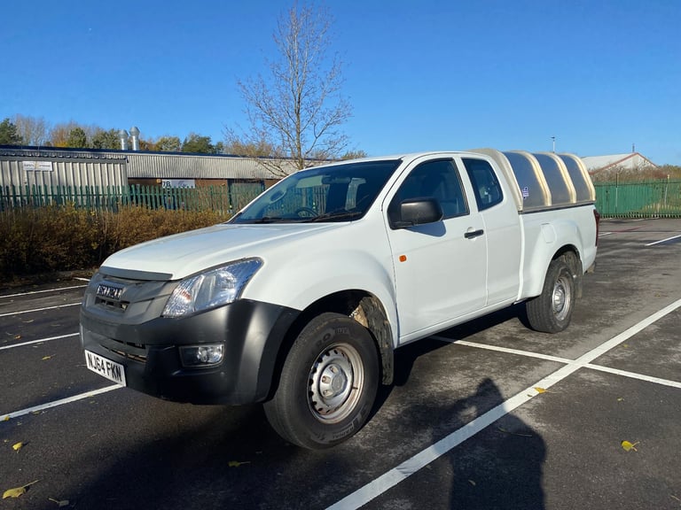 (64) Isuzu D Max E/C 2.5 Twin Turbo,  Canopy ,nt mitsubishi l200 club cab,toyota hilux ecb,