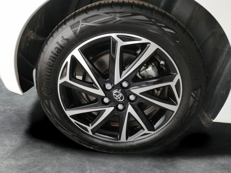 2023 Toyota Yaris 1.5 VVT-h Design Hatchback 5dr Petrol Hybrid E-CVT Euro 6 (s/s) (116 ps) -  Hat...