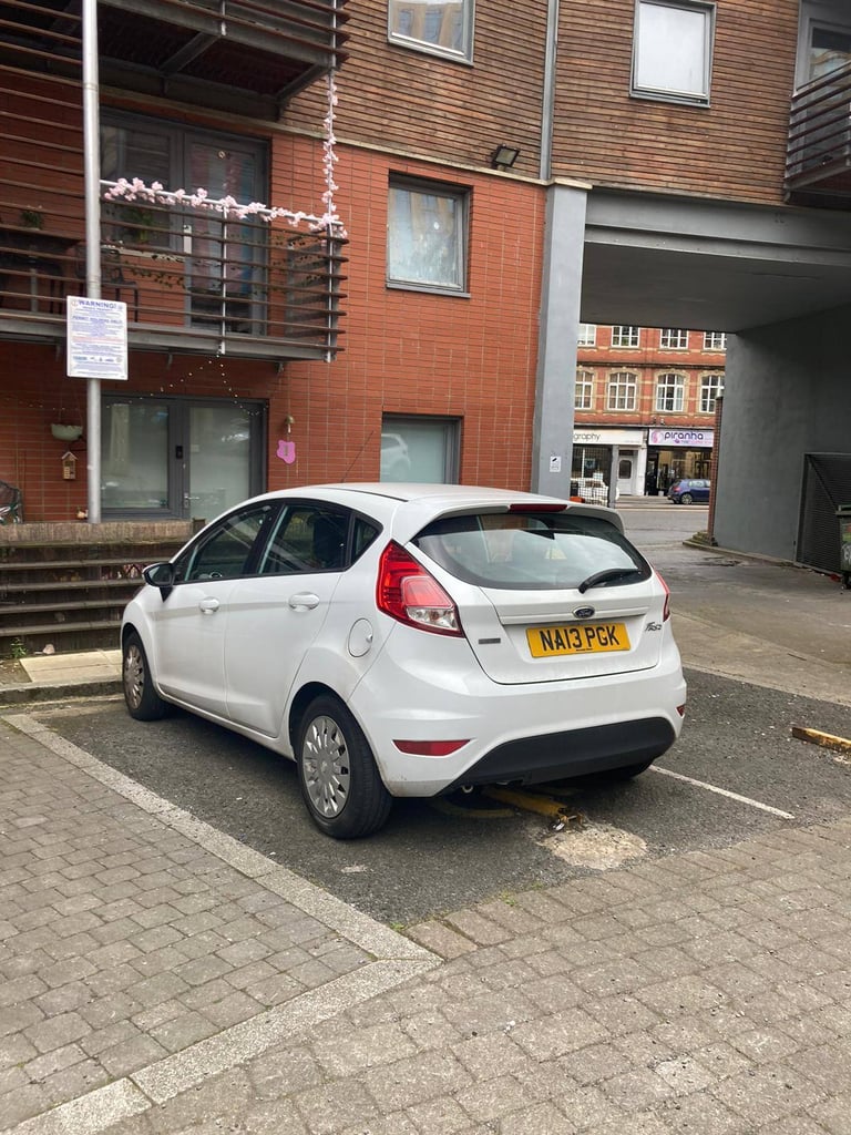 *Parking space to rent in Leeds City Centre 24/7*