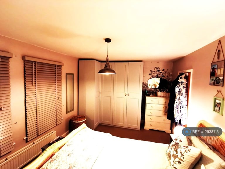 2 bedroom house in Shaftesbury Avenue, Folkestone, CT19 (2 bed) (#2638713)