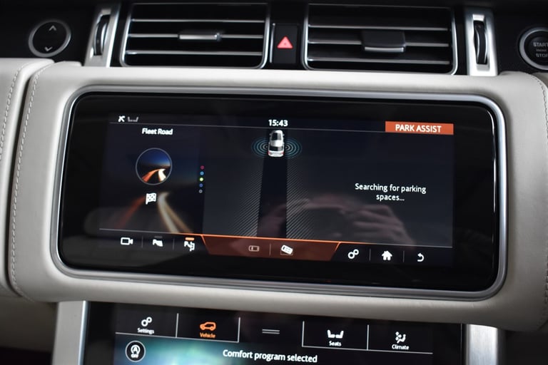 2019 Land Rover Range Rover V8 AUTOBIOGRAPHY+Top of the range model! Estate Petrol Automatic