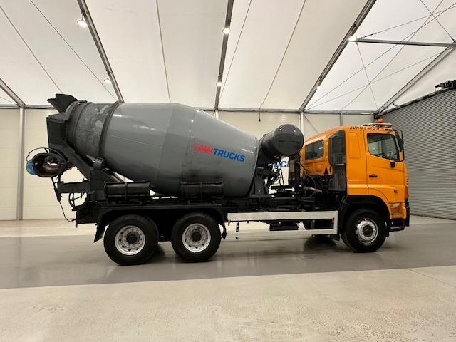Hino 700 3241 8x4 Cement Mixer