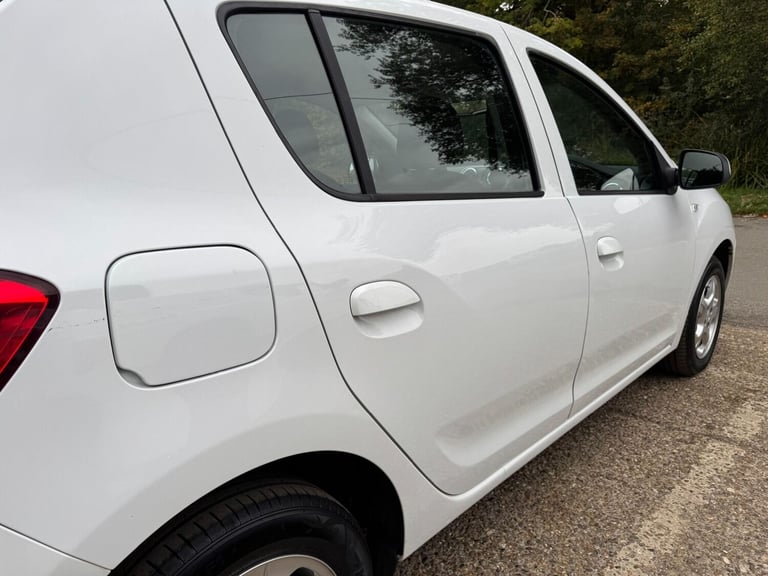 2015 Dacia Sandero 1.5 Dci Laureate Hatchback HATCHBACK Diesel Manual