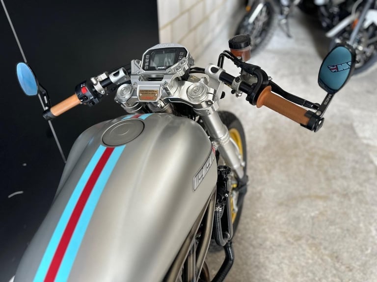 STUNNING LOW MILEAGE 2019/69 CCM SPITFIRE MOTORCYCLE 