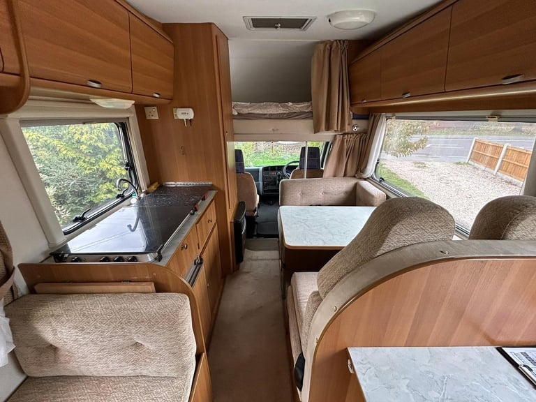 Roller Team Arabella 2001, 5 Berth, 6 Belts, Over Cab Bed, Rear Garage