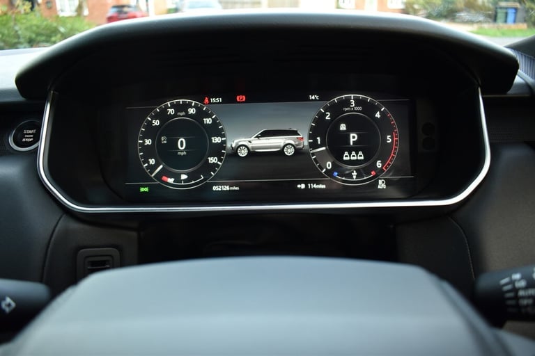 2021 Land Rover Range Rover Sport HSE SILVER+Panoramic Roof and Electric Deployable Tow Pack Esta...