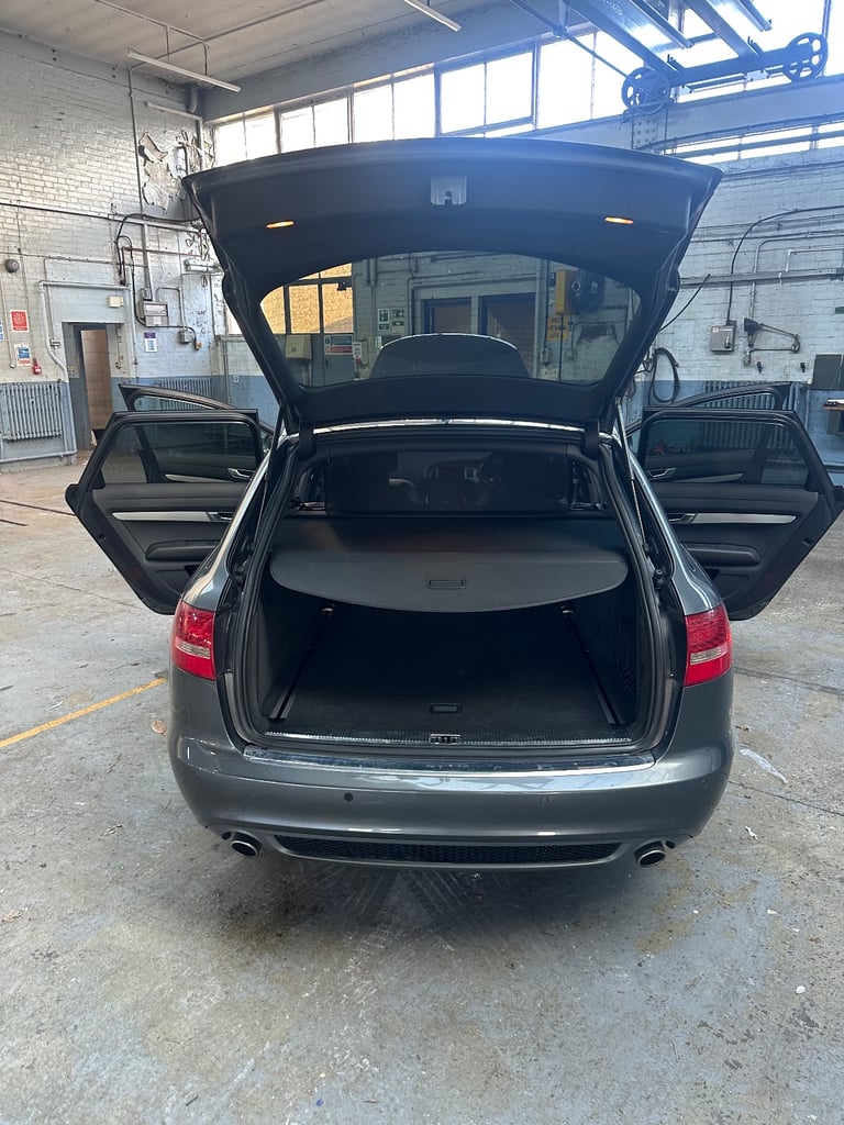 Audi A6 Avant 2011 Semi-Auto Diesel Quattro