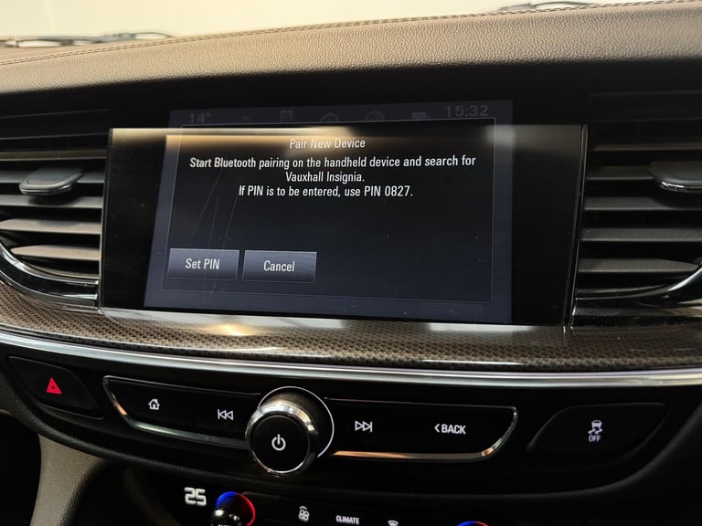 2017 Vauxhall Insignia 2.0 Turbo D SRi Vx-line Nav 5dr HATCHBACK DIESEL Manual