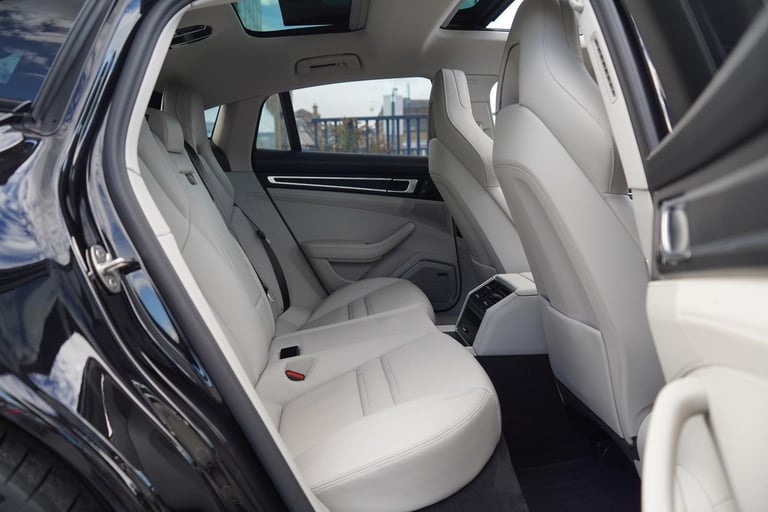 Porsche Panamera 2.9 V6 E-Hybrid 17.9kWh 4 Platinum Edition Saloon 5dr Petrol Pl