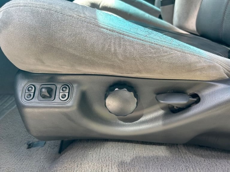 2000 Ford F150 5.4 Litre Supercharged Lightening PICKUP Petrol Automatic